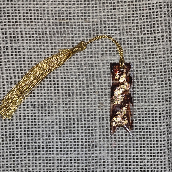 Handcrafted Resin Bookmark - Picture 1 of 1